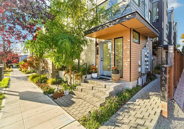 Photo 1 of Townhouse for sale at 916 NW 56th Street #G, Seattle, WA 98107 | MLS# NWM2594997 | Listing updated on 2026-10-24