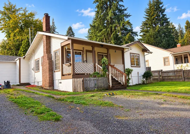 Photo 2 of Single family home for sale at 819 Turner Ave, Shelton, WA 98584 | MLS# NWM2595003 | Listing updated on 2026-10-20