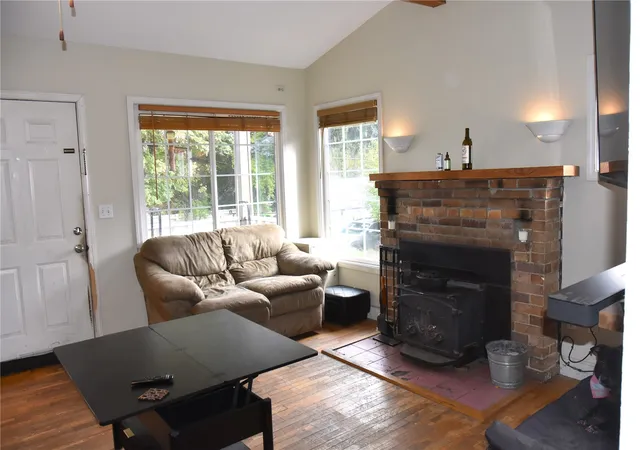 Photo 3 of Single family home for sale at 819 Turner Ave, Shelton, WA 98584 | MLS# NWM2595003 | Listing updated on 2026-10-20