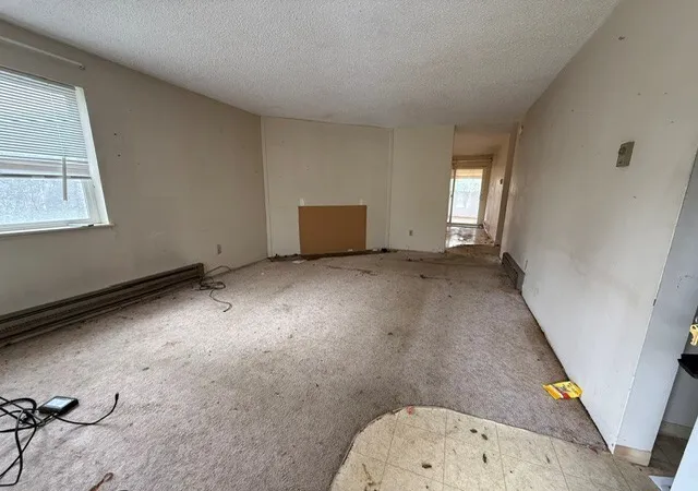 Photo 3 of Single family home for sale at 1621 Harding Rd, Aberdeen, WA 98520 | MLS# NWM2595006 | Listing updated on 2026-10-24