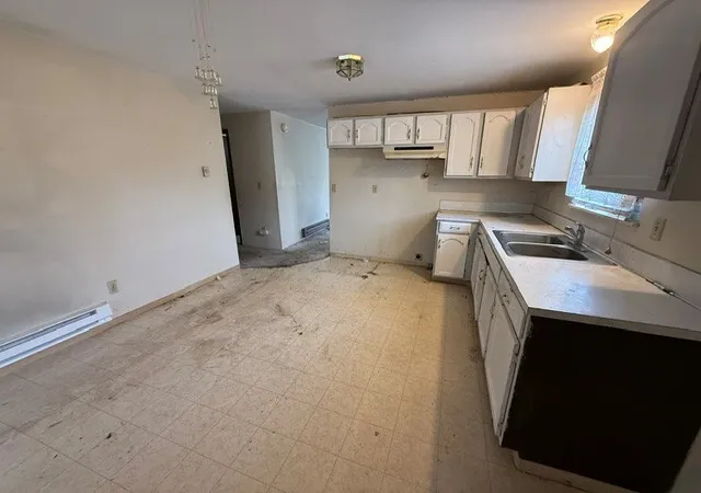 Photo 4 of Single family home for sale at 1621 Harding Rd, Aberdeen, WA 98520 | MLS# NWM2595006 | Listing updated on 2026-10-24