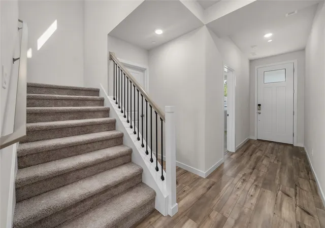 Photo 2 of Single family home for sale at 3915 Flt Top Dr, Bremerton, WA 98312 | MLS# NWM2595015 | Listing updated on 2026-10-18