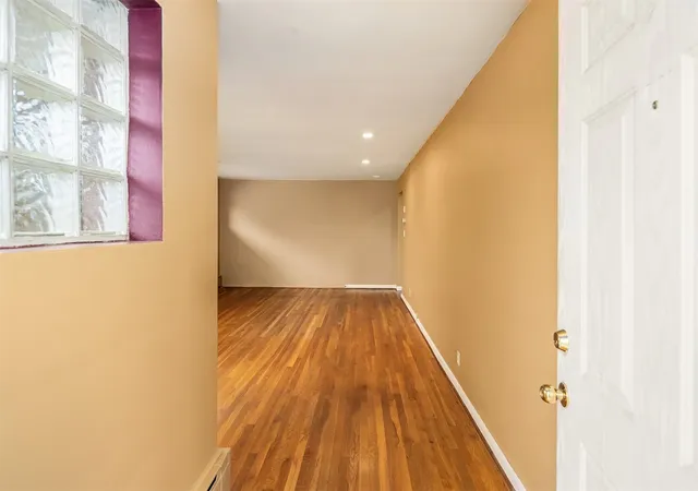 Photo 1 of Single family home for sale at 1710 Baker Ave, Everett, WA 98201 | MLS# NWM2595027 | Listing updated on 2026-10-21