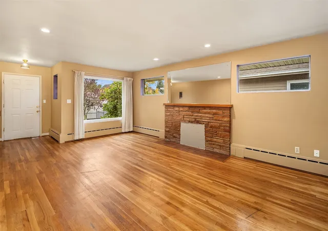 Photo 3 of Single family home for sale at 1710 Baker Ave, Everett, WA 98201 | MLS# NWM2595027 | Listing updated on 2026-10-21