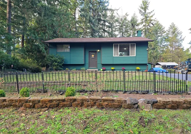 Photo 2 of Single family home for sale at 30 E Merioneth Rd, Shelton, WA 98584 | MLS# NWM2595030 | Listing updated on 2026-10-22