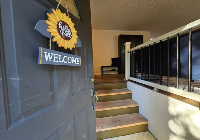 Photo 3 of Single family home for sale at 30 E Merioneth Rd, Shelton, WA 98584 | MLS# NWM2595030 | Listing updated on 2026-10-22