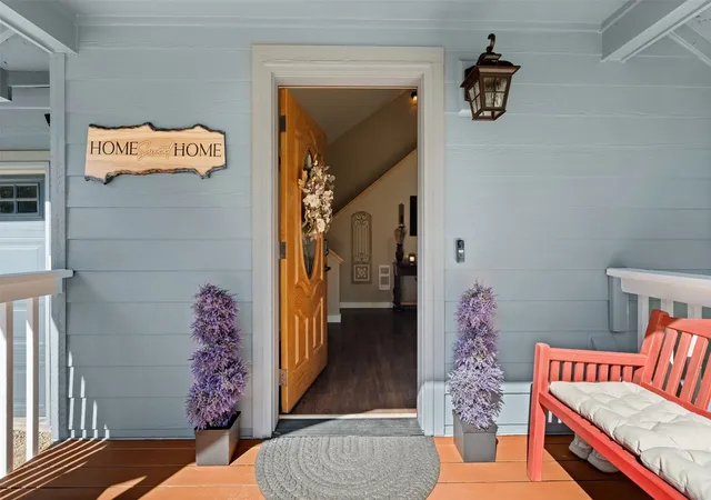 Photo 3 of Sale Pending at 20401 22nd Street Sw, Lakebay, WA 98349 | MLS# NWM2595058 | Listing updated on 2026-10-21