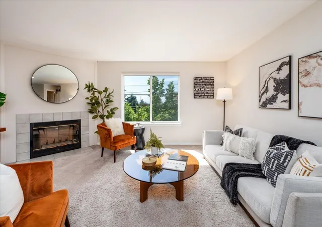 Condo for sale at 1000 NE 88th Street #304, Seattle, WA 98115 | MLS# NWM2595059