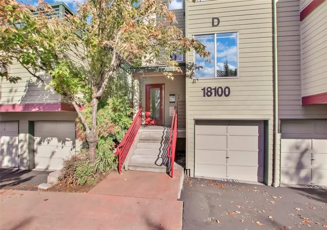Photo 2 of Condo for sale at 18100 15th Avenue NE #D120, Shoreline, WA 98155 | MLS# NWM2595067 | Listing updated on 2026-10-25