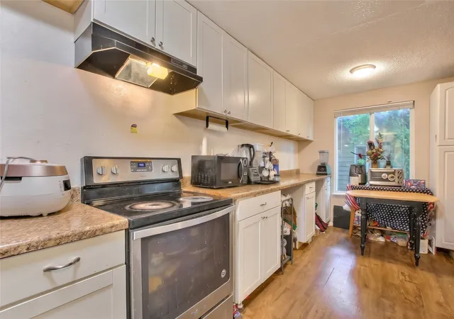 Photo 3 of Condo for sale at 18100 15th Avenue NE #D120, Shoreline, WA 98155 | MLS# NWM2595067 | Listing updated on 2026-10-25