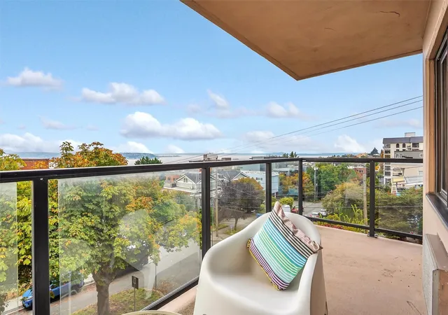 Photo 4 of Condo for sale at 100 Ward St #105, Seattle, WA 98109 | MLS# NWM2595079 | Listing updated on 2026-10-24