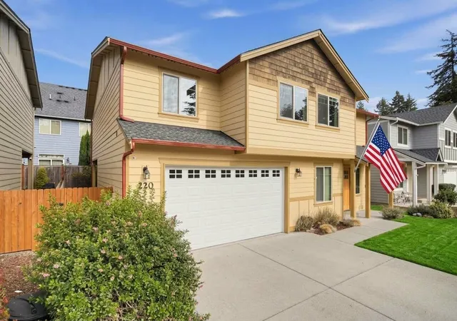 Single family home for sale at 220 NE Tronson Cir, Bremerton, WA 98311 | MLS# NWM2595085
