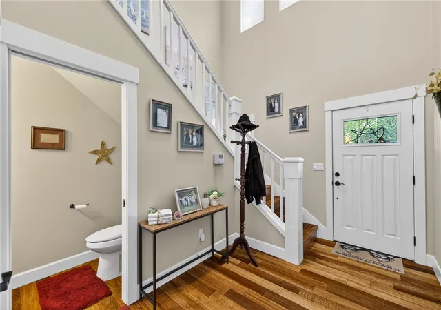 Photo 3 of Single family home for sale at 1618 28th Street, Anacortes, WA 98221 | MLS# NWM2595089 | Listing updated on 2026-10-16