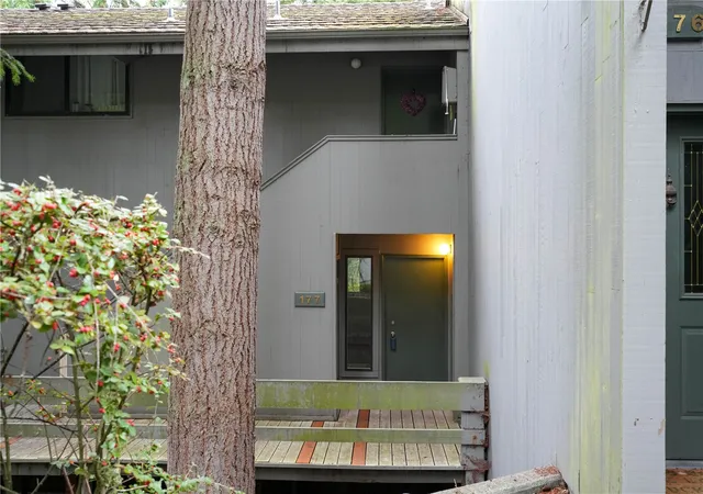 Condo for sale at 13838 NE 60th Street #177, Redmond, WA 98052 | MLS# NWM2595140