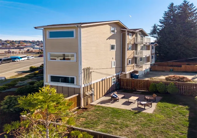 Photo 1 of Townhouse for sale at 3449 Gilman Ave W, Seattle, WA 98199 | MLS# NWM2595141 | Listing updated on 2026-10-23