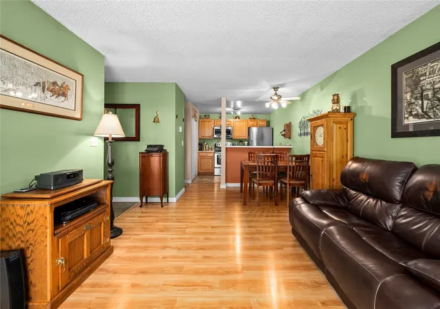 Photo 4 of Condo for sale at 509 S 323rd Place #12H, Federal Way, WA 98003 | MLS# NWM2595147 | Listing updated on 2026-10-19