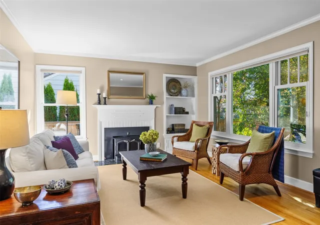 Photo 3 of Single family home for sale at 7530 31st Avenue NW, Seattle, WA 98117 | MLS# NWM2595152 | Listing updated on 2026-10-26