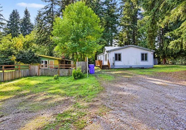 Photo 4 of Single family home for sale at 13239 166th Avenue SE, Renton, WA 98059 | MLS# NWM2595159 | Listing updated on 2026-10-21