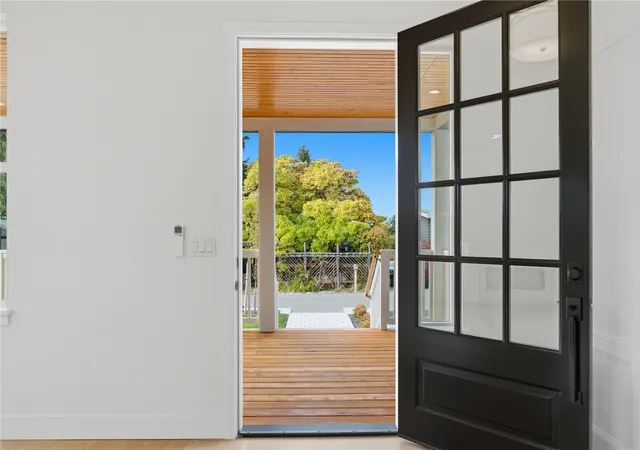Photo 4 of Single family home for sale at 20130 23rd Avenue NW, Shoreline, WA 98177 | MLS# NWM2595162 | Listing updated on 2026-10-22