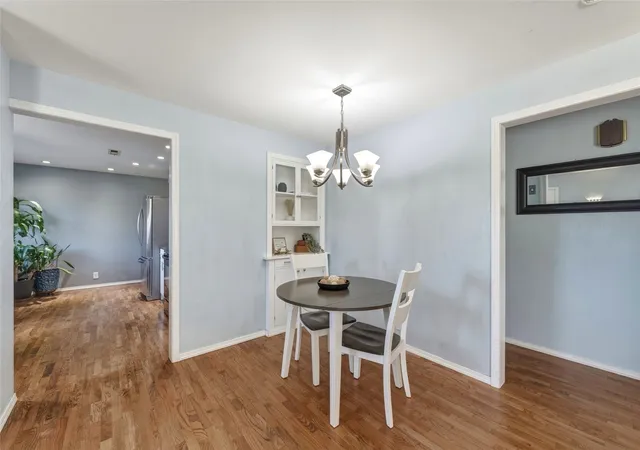Photo 4 of Single family home for sale at 2222 School Ave, Walla Walla, WA 99362 | MLS# NWM2595175 | Listing updated on 2026-10-17