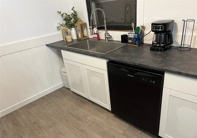 Photo 3 of Single family home for sale at 1557 1st Street Se, East Wenatchee, WA 98802 | MLS# NWM2595191 | Listing updated on 2026-10-18