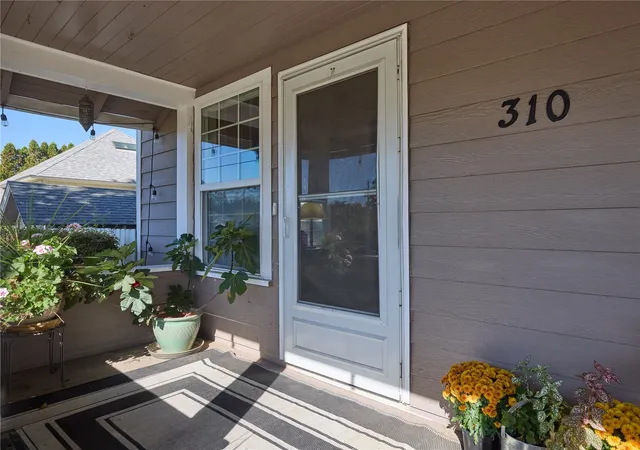 Photo 2 of Single family home for sale at 310 N Tukannon, Walla Walla, WA 99362 | MLS# NWM2595201 | Listing updated on 2026-10-19