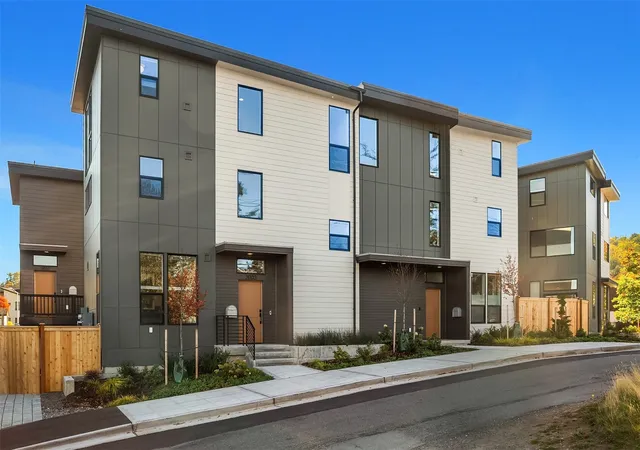 Townhouse for sale at 3003 S Dakota St, Seattle, WA 98108 | MLS# NWM2595203
