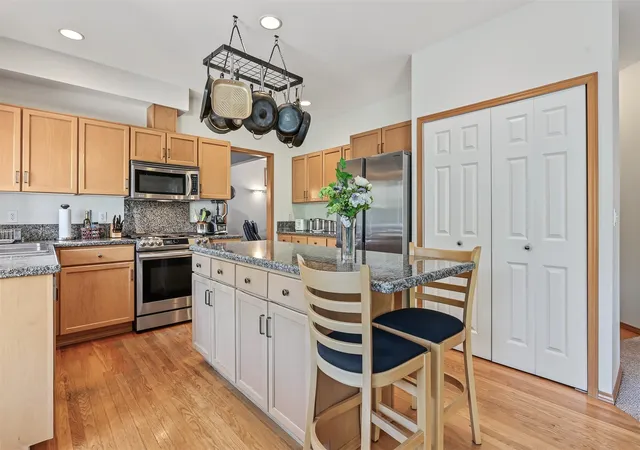Photo 3 of Single family home for sale at 20410 80th Avenue NE, Bothell, WA 98028 | MLS# NWM2595212 | Listing updated on 2026-10-26