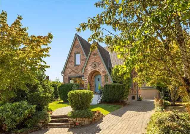 Photo 3 of Single family home for sale at 7963 Seward Park Ave S, Seattle, WA 98118 | MLS# NWM2595220 | Listing updated on 2026-10-21