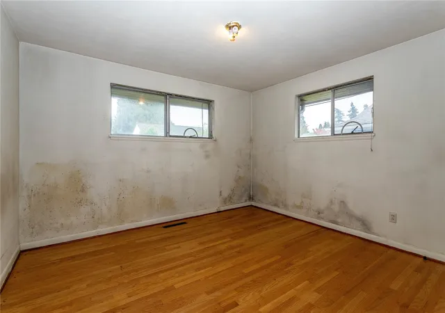 Photo 3 of Single family home for sale at 4021 46th Avenue S, Seattle, WA 98118 | MLS# NWM2595285 | Listing updated on 2026-10-21
