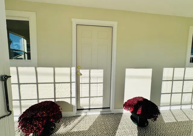 Photo 3 of Single family home for sale at 222 Front St, Sumas, WA 98295 | MLS# NWM2595289 | Listing updated on 2026-10-28