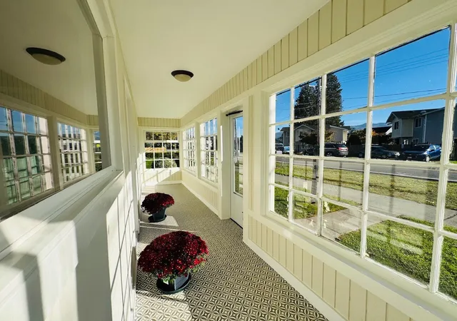 Photo 3 of Single family home for sale at 222 Front St, Sumas, WA 98295 | MLS# NWM2595289 | Listing updated on 2026-10-28