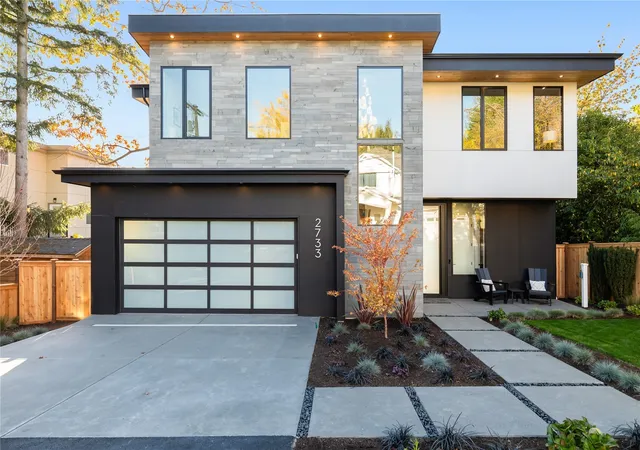 Photo 1 of Sale Pending at 2733 62nd Avenue Se, Mercer Island, WA 98040 | MLS# NWM2595298 | Listing updated on 2026-10-19