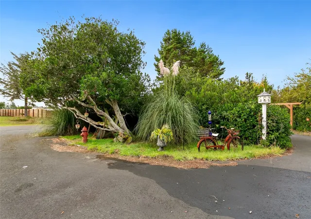 Photo 2 of Manufactured home for sale at 330 Otsego St Sw, Ocean Shores, WA 98569 | MLS# NWM2595304 | Listing updated on 2026-10-23