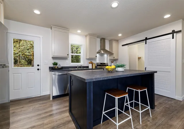 Photo 4 of Manufactured home for sale at 180 W Artesian Dr, Shelton, WA 98584 | MLS# NWM2595305 | Listing updated on 2026-10-17