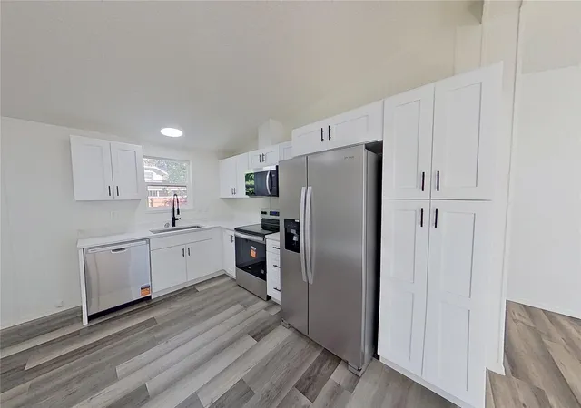 Photo 3 of Manufactured home for sale at 14903 Voss Pl, Entiat, WA 98822 | MLS# NWM2595308 | Listing updated on 2026-10-20