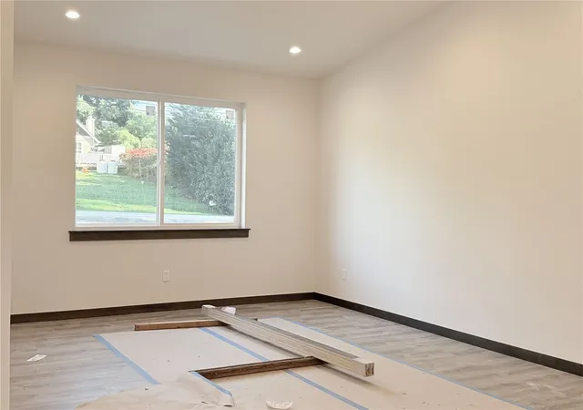 Photo 3 of Single family home for sale at 455 Hilltop Dr, Sedro Woolley, WA 98284 | MLS# NWM2595309 | Listing updated on 2026-10-19