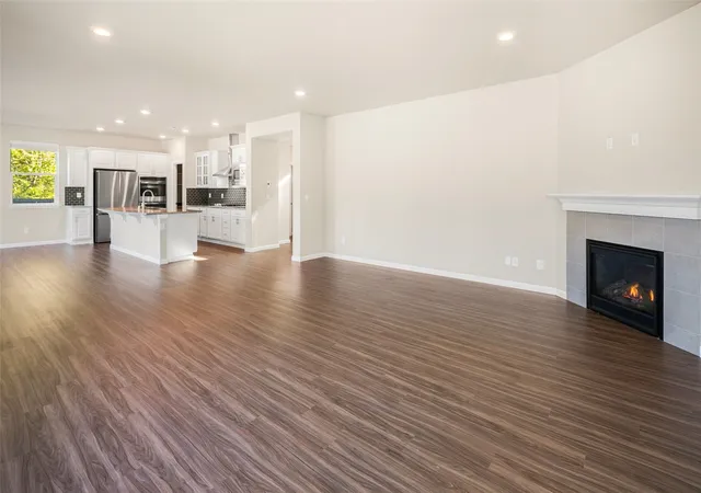 Photo 4 of Single family home for sale at 15530 SE 277th Place, Kent, WA 98042 | MLS# NWM2595315 | Listing updated on 2026-10-22