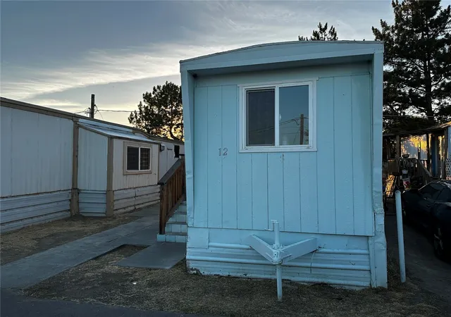 Photo 1 of Manufactured home for sale at 2022 W Broadway Ave #12, Moses Lake, WA 98837 | MLS# NWM2595317 | Listing updated on 2026-10-27