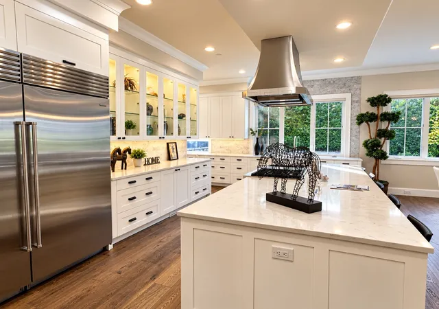Photo 3 of Single family home for sale at 2121 109th Avenue SE, Bellevue, WA 98004 | MLS# NWM2595318 | Listing updated on 2026-10-28