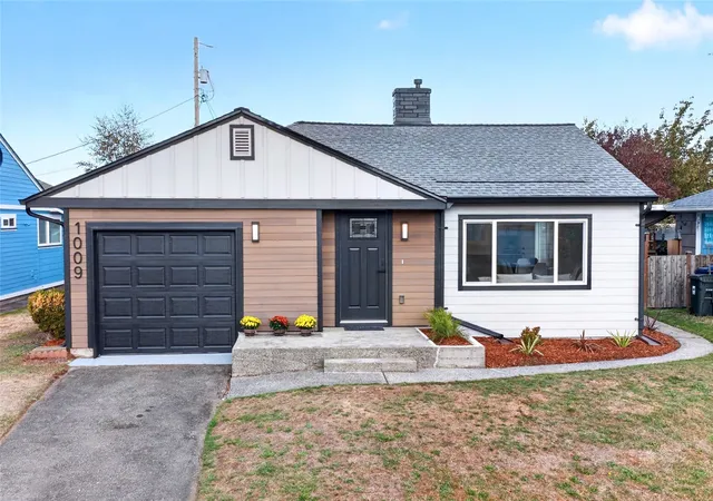 Photo 1 of Single family home for sale at 1009 S 34th Street, Tacoma, WA 98418 | MLS# NWM2595337 | Listing updated on 2026-10-18
