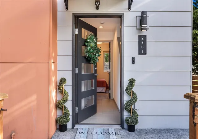 Photo 2 of Townhouse for sale at 2301 Ne 86th Street, Seattle, WA 98115 | MLS# NWM2595338 | Listing updated on 2026-10-26