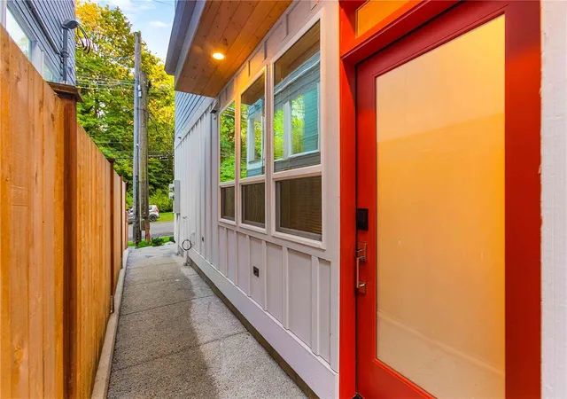 Photo 2 of Multi family home for sale at 2613 3rd Avenue W, Seattle, WA 98119 | MLS# NWM2595344 | Listing updated on 2026-10-16