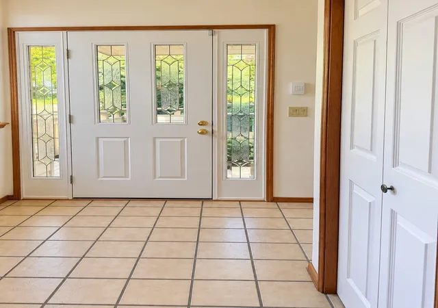 Photo 2 of Single family home for sale at 692 Umpqua Pl, La Conner, WA 98257 | MLS# NWM2595347 | Listing updated on 2026-10-26