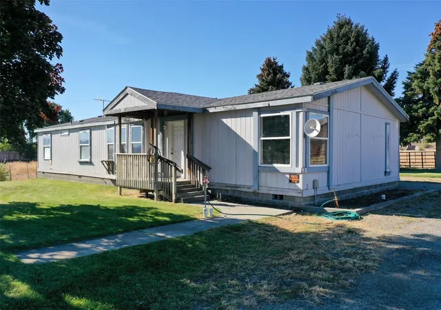 Photo 3 of Sale Pending at 81 & 81a Johnson Crk Rd, Omak, WA 98841 | MLS# NWM2595384 | Listing updated on 2026-10-27