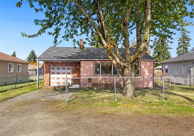 Photo 2 of Single family home for sale at 1207 Violet Meadow St S, Tacoma, WA 98444 | MLS# NWM2595400 | Listing updated on 2026-10-22