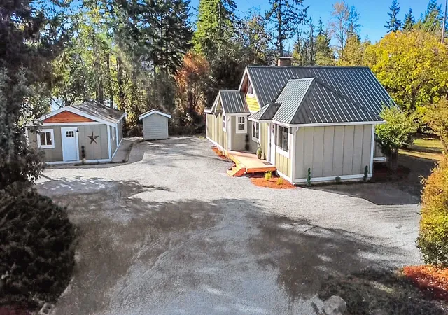 Photo 2 of Single family home for sale at 50214 E Mountain Hwy, Eatonville, WA 98328 | MLS# NWM2595410 | Listing updated on 2026-10-26