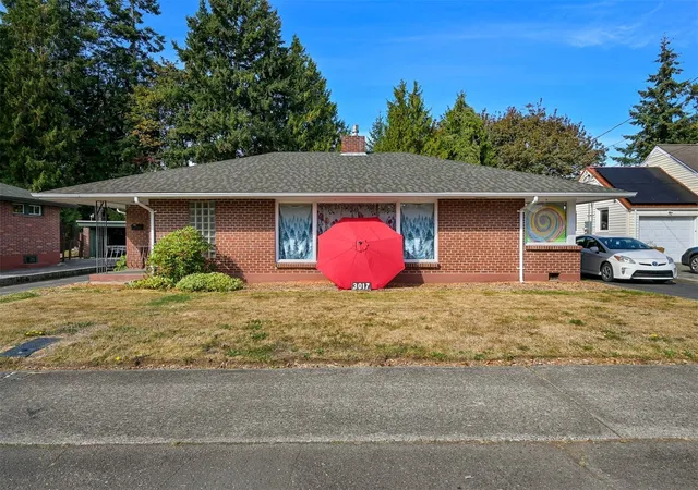 Photo 2 of Single family home for sale at 3017 Lynn St, Bellingham, WA 98225 | MLS# NWM2595416 | Listing updated on 2026-10-22