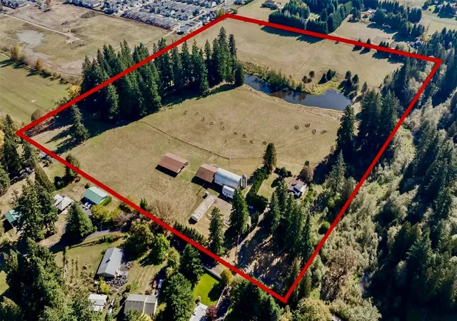 Single family home for sale at 3015 S Parkway Ave, Battle Ground, WA 98604 | MLS# NWM2595433