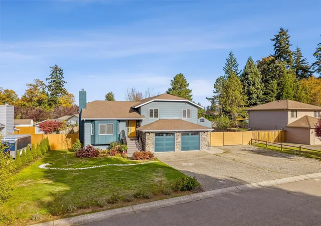 Single family home for sale at 4411 130th Street SE, Everett, WA 98208 | MLS# NWM2595452